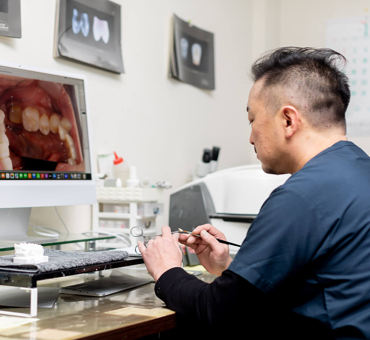 喜ばれることに喜びを患者様の未来を見据えた技工物づくり